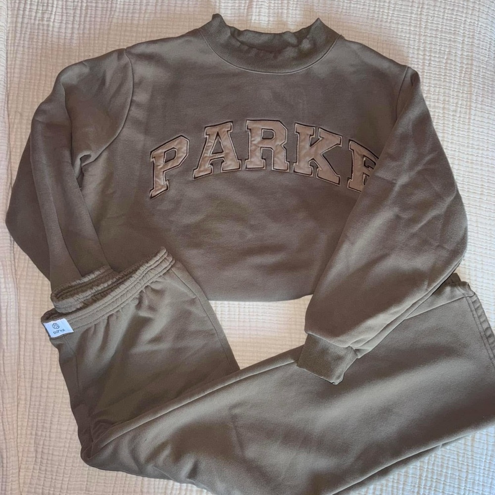 PARKE monochrome brown set